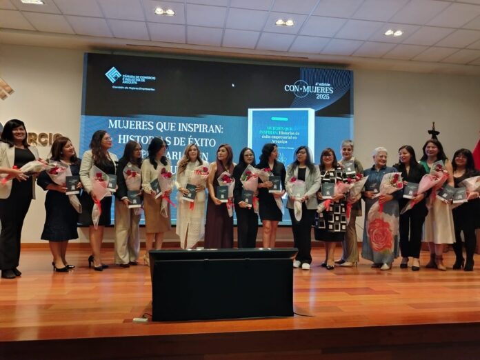 PRESENTAN LIBRO «MUJERES QUE INSPIRAN»