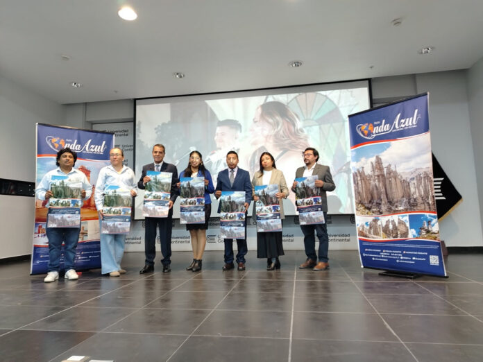 PRESENTAN CALENDARIO ILUSTRATIVO TURÍSTICO DE PUNO.