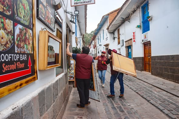 ARRASAN CON NEGOCIOS INFORMALES EN CUSCO